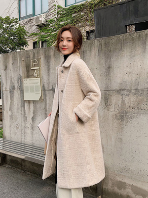 秋冬季服裝中羽絨服穿的時(shí)間反而沒它長(zhǎng)_外套